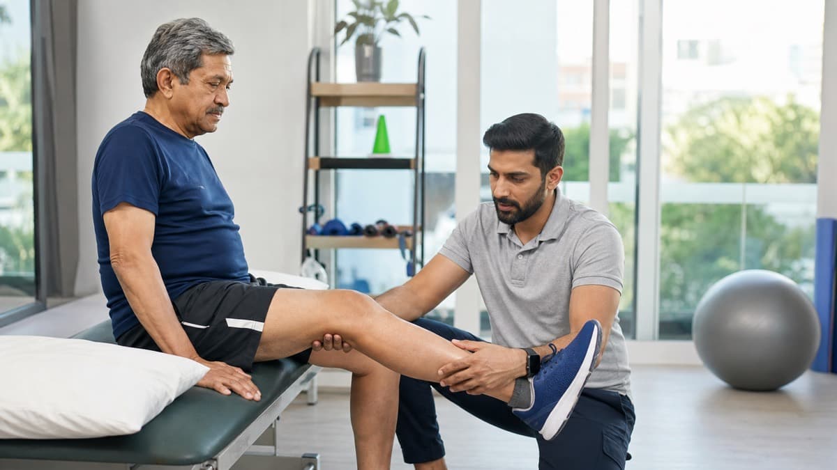 Knee Replacement Physiotherapy During Weeks 2–6